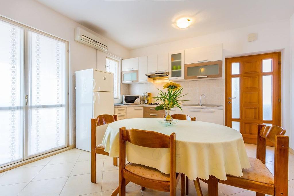 Apartments Milka เมดูลิน ภายนอก รูปภาพ
